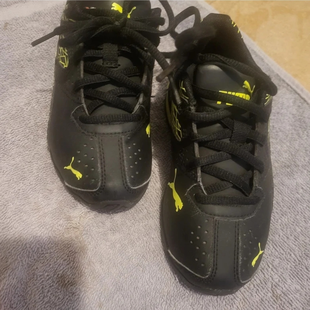 Puma Kids Black Sneakers with Yellow Accents